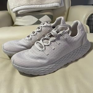 NoBull Ivory Ripstop runner. Size 7.